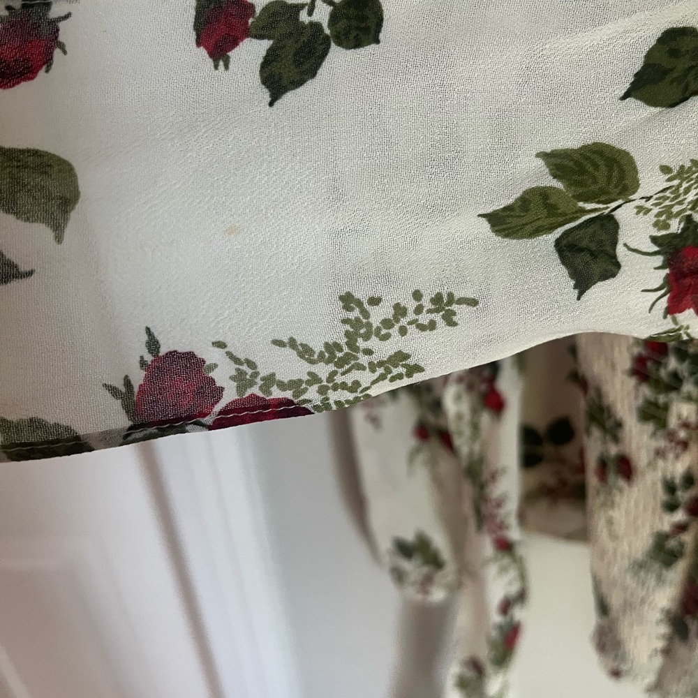 Reformation long sleeve floral top size 6 - Picture 6 of 11